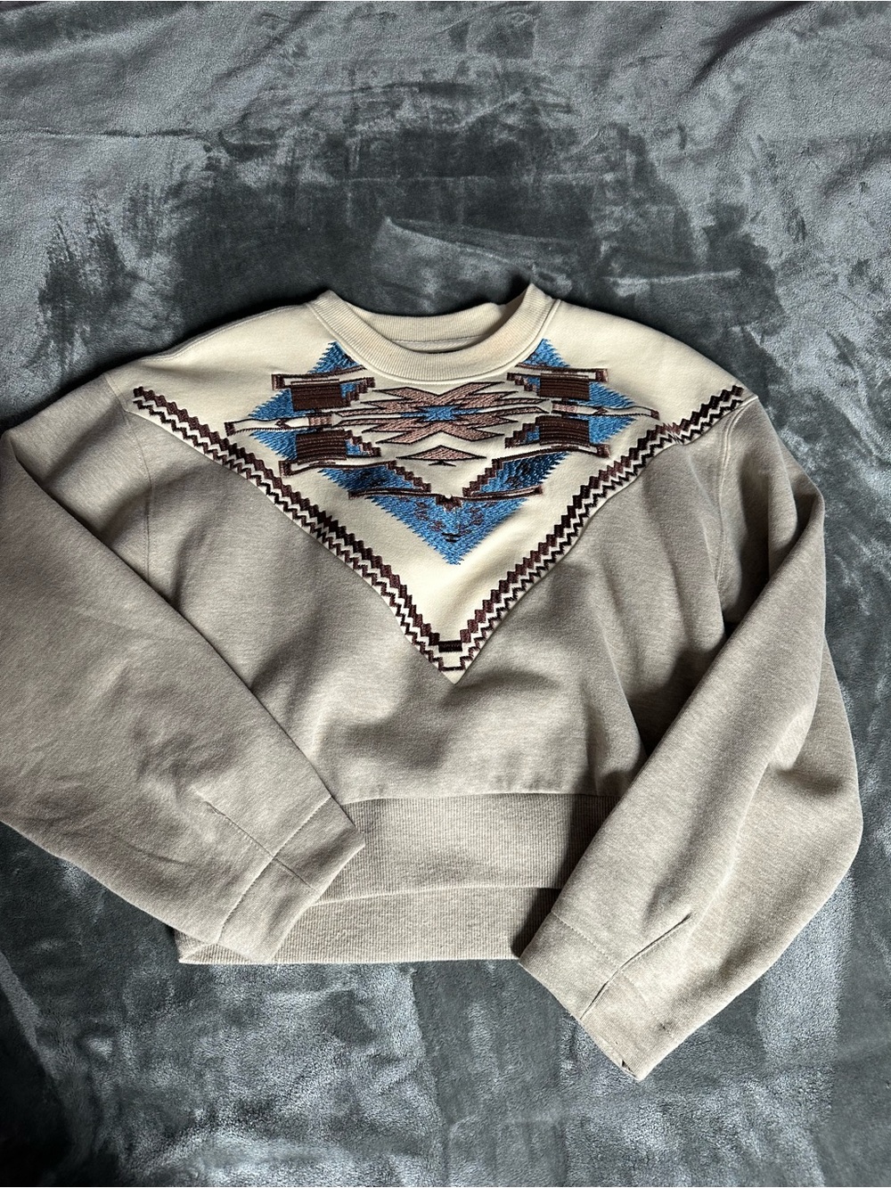 Ariat Cream Crewneck Sweater with Blue & Brown Geometric Yoke